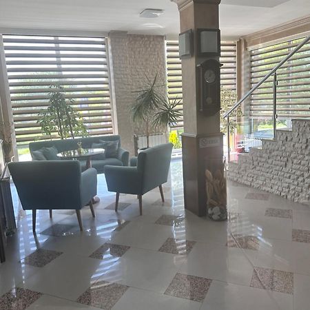 Lukavac Hotel New Milenium מראה חיצוני תמונה