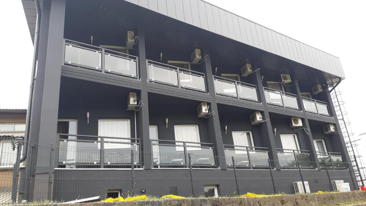 Lukavac Hotel New Milenium מראה חיצוני תמונה