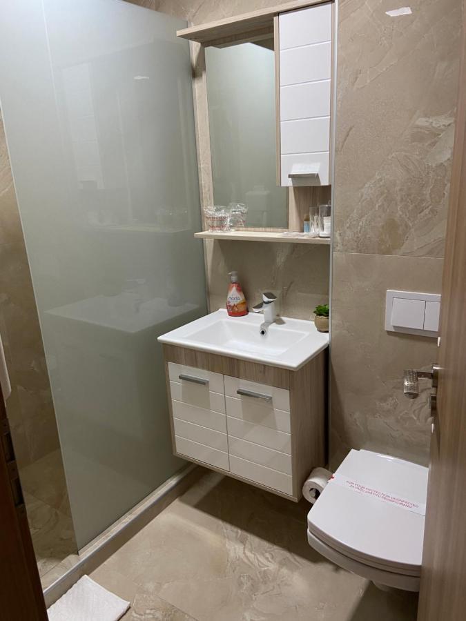 Lukavac Hotel New Milenium מראה חיצוני תמונה