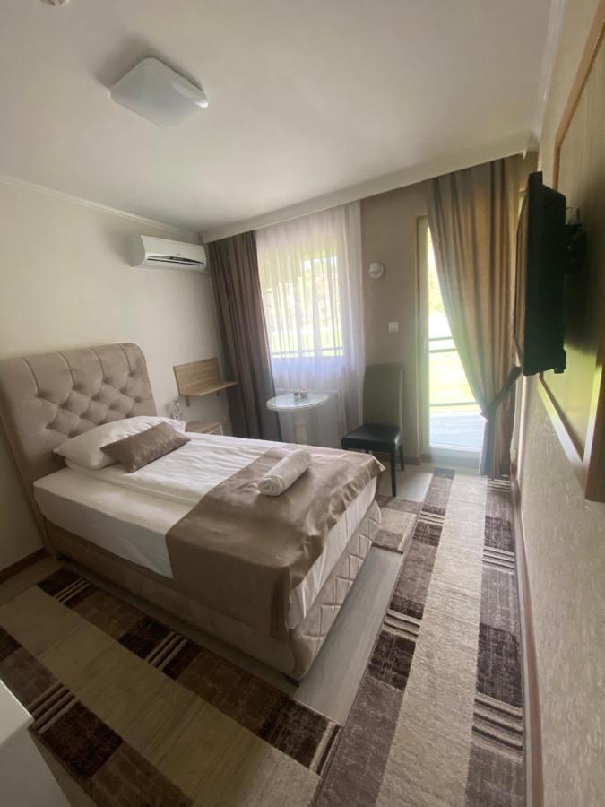 Lukavac Hotel New Milenium מראה חיצוני תמונה