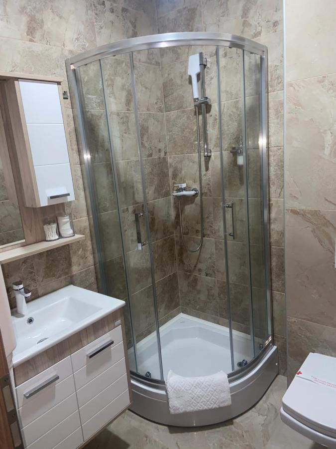Lukavac Hotel New Milenium מראה חיצוני תמונה
